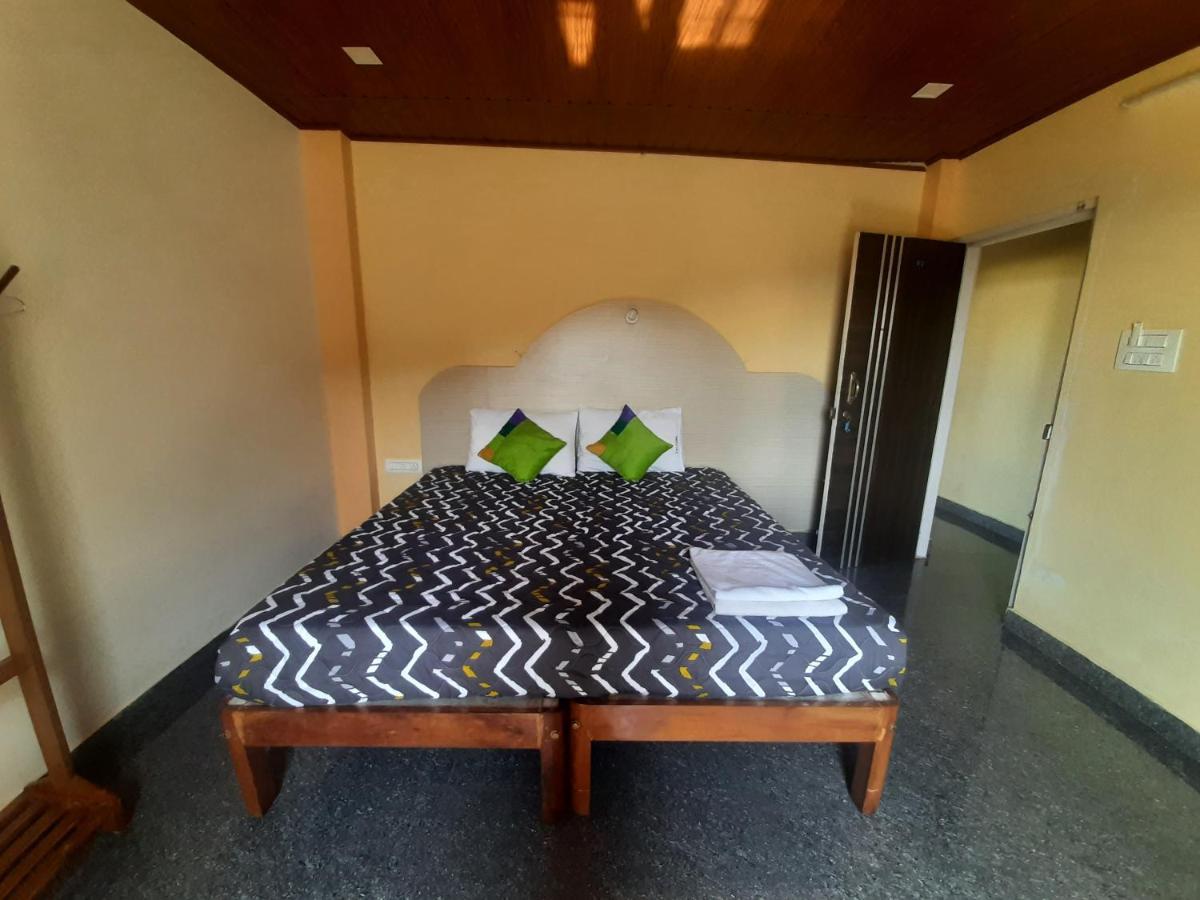Daisey Dee Homestay Madikeri Luaran gambar